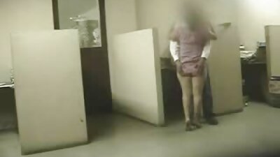 Két alvós szex videók lány a fürdőszobában egy férfi, Hármasban