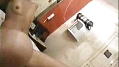 Tehetséges Művészeti diák fest meztelen lány, de ő is nagymama szex videók szüksége van egy férfi