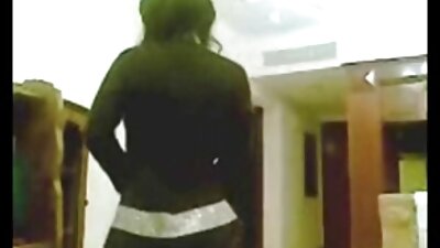 Aranyos lány online szex videók élvezi felszarvazott szex ülés