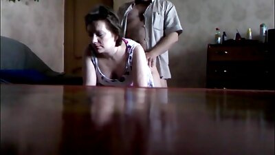 Gazember apa lánya szex videók könnyen csábítják szuperhős, hogy elvonja a figyelmét a punci